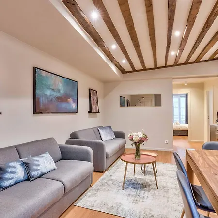 Urban Flat 02 - Beautiful 4 Bdr Flat In Heart Of Apartment